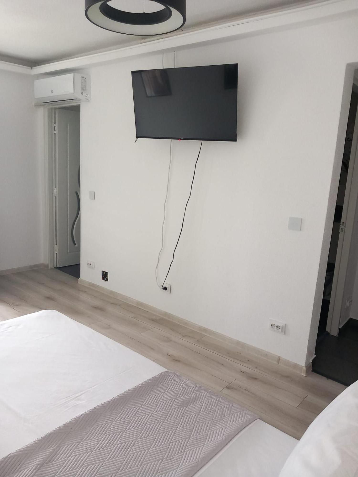 Radu'S Room Curtea de Argeş Εξωτερικό φωτογραφία